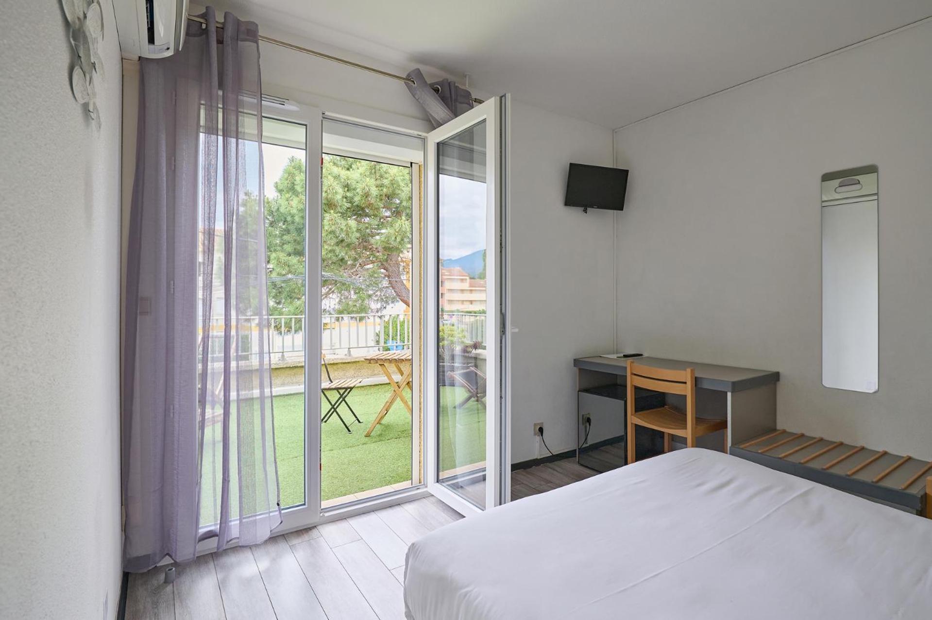Hotel Les Mimosas 2*