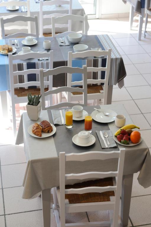 Les Mimosas Hotel 2*